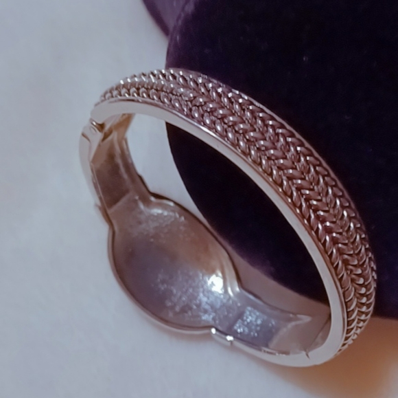 Bangle - Picture 5 of 6